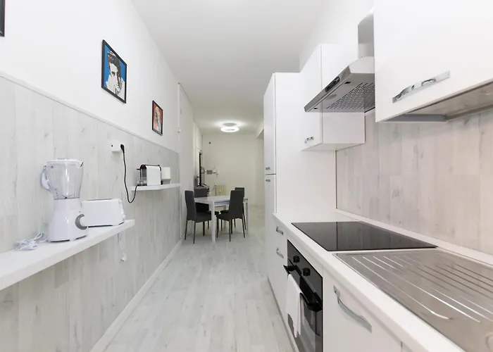 Appartement Cinecitta' House *