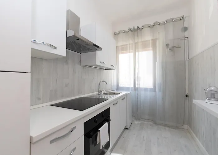 Appartement Cinecitta' House